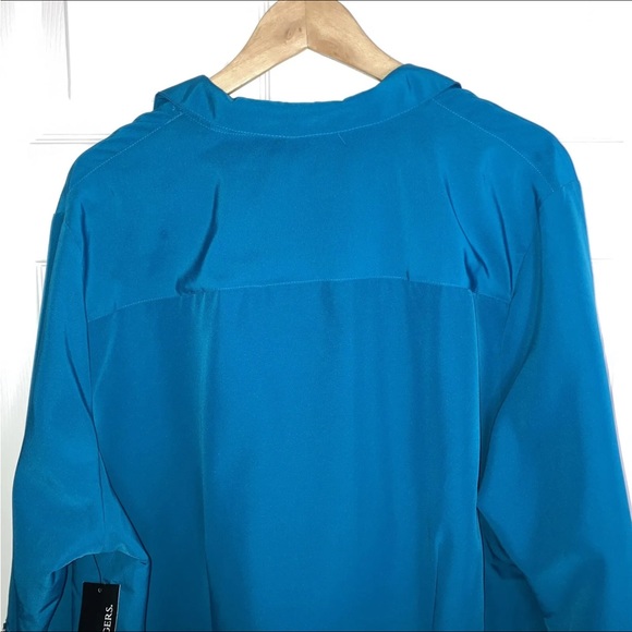 New with tags 3X Kim Rogers Curvy Blue Button down top with Pockets size 3X - Picture 8 of 13